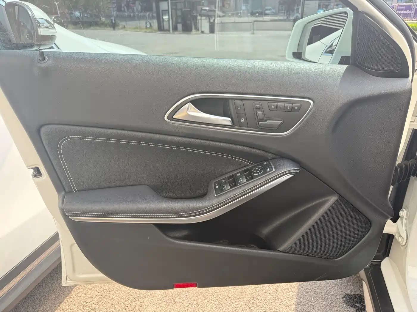 Mercedes-Benz GLA 2016 GLA 200 Dynamic фото 3