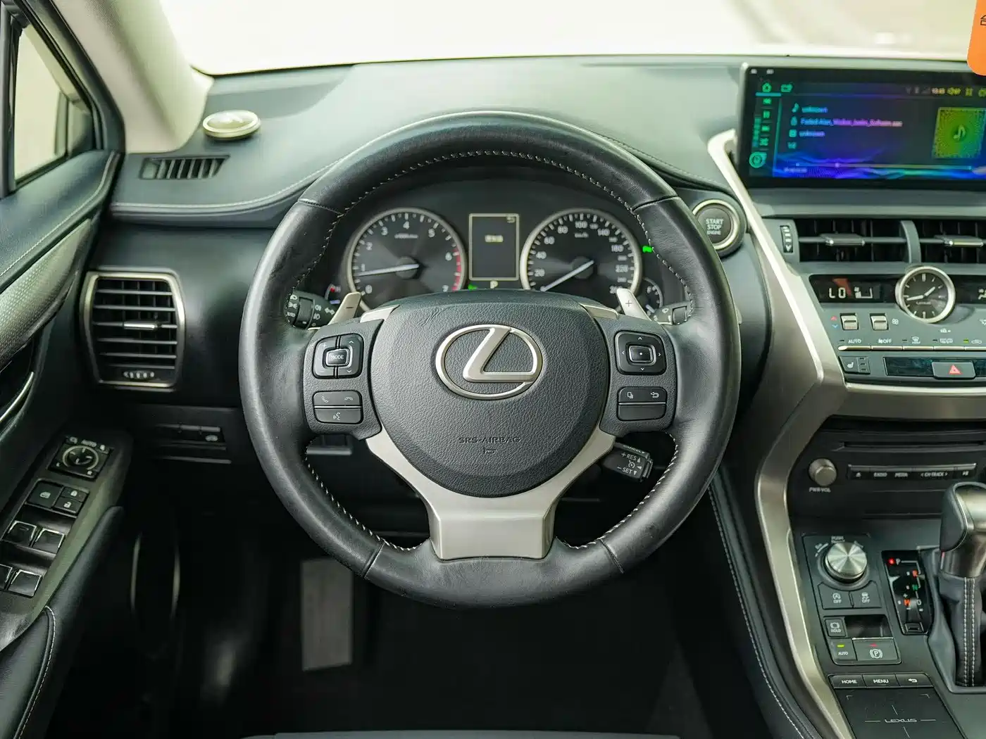 Lexus NX 2018 Model 300 FWD Fengxing Edition фото 17