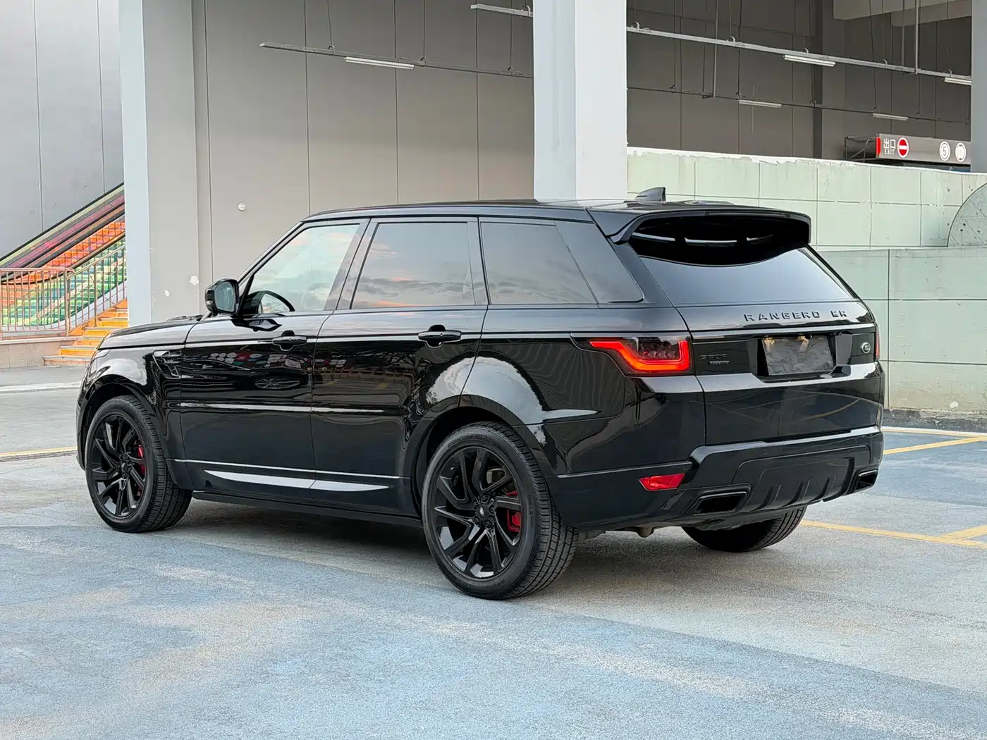 Land Rover Range Rover Sport 2018 3.0 SC V6 HSE DYNAMIC фото 6