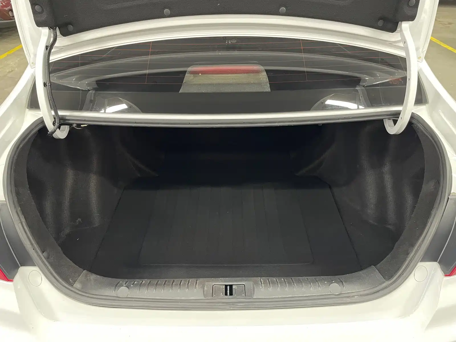 Фото 21 - Geely Vision