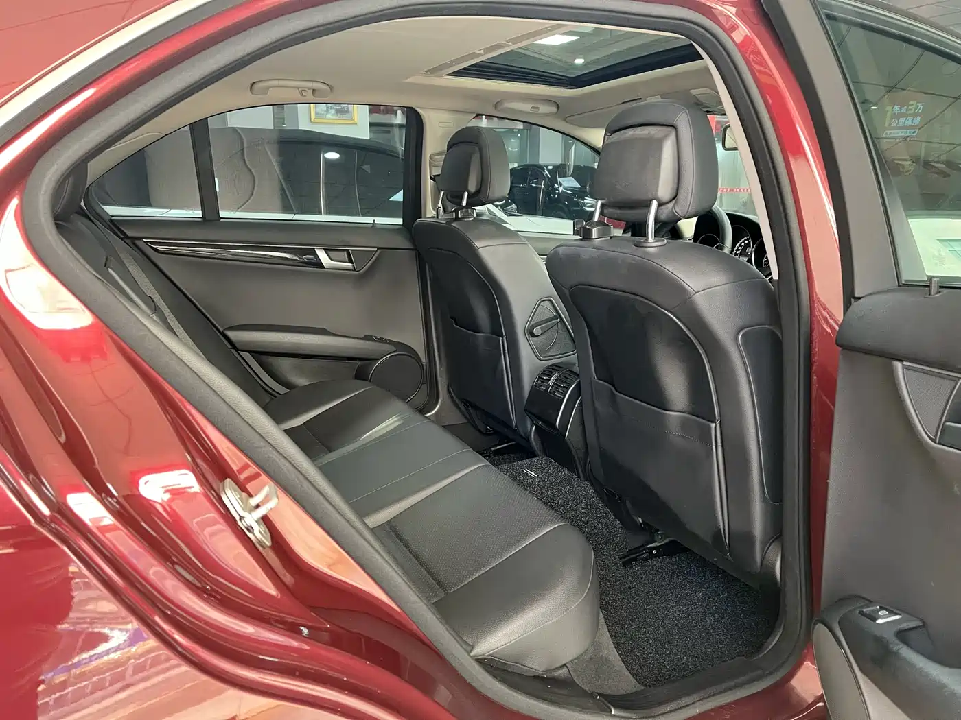 Mercedes-Benz C-Class 2013 C 180 Classic Grand Edition фото 12