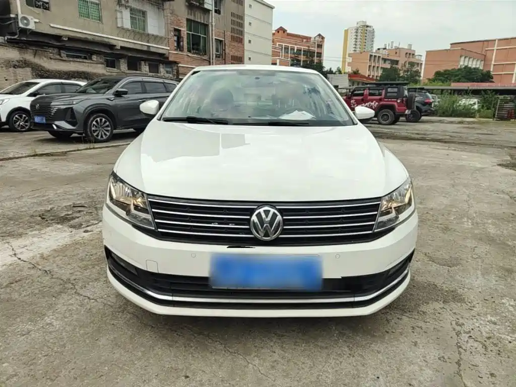 Volkswagen Lavida 2017 1.6L Automatic Comfort Edition фото 3