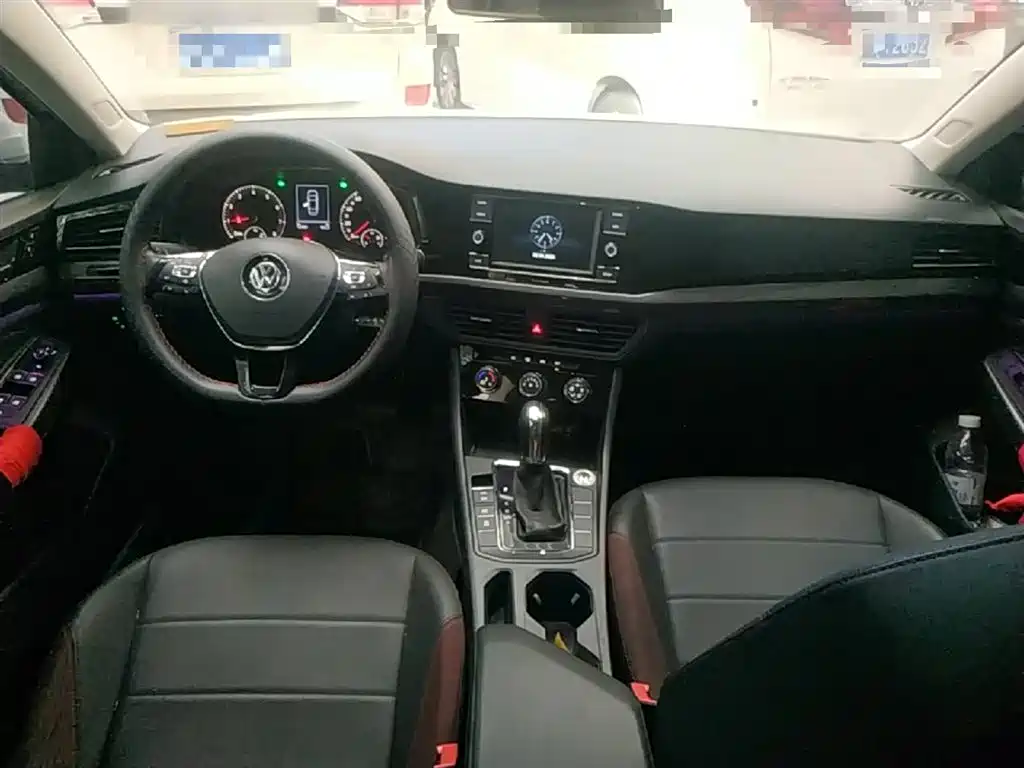 Volkswagen Bora 2020 1.5L Automatic Comfort фото 10