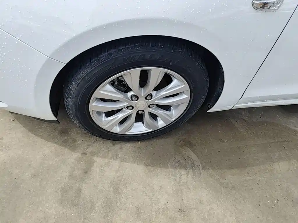 Фото 23 - Buick Excelle