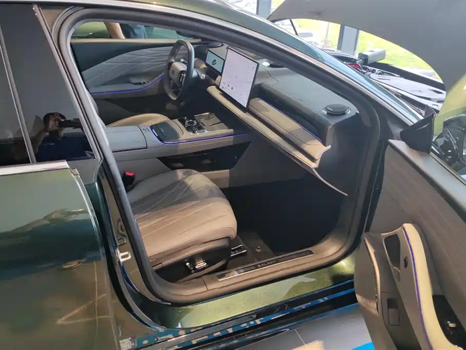 Geely Galaxy Galaxy Xingyao 8 2025 130km EM-P Starship Edition фото 8
