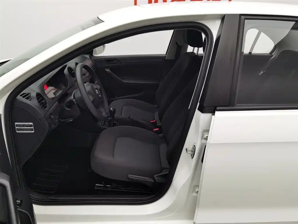 Volkswagen Jetta 2015 Value Edition 1.6L Manual Fashion фото 10