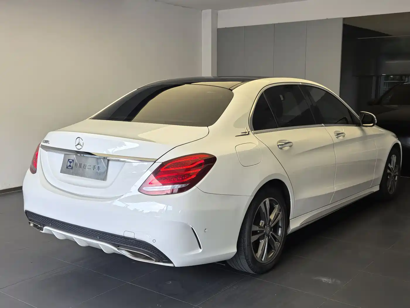 Mercedes-Benz C-Class 2016 C 200 L Sport фото 5