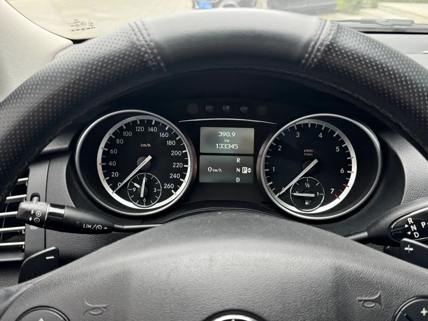 Mercedes-Benz R-Class 2017 R 320 4MATIC Business Collector's Edition фото 18