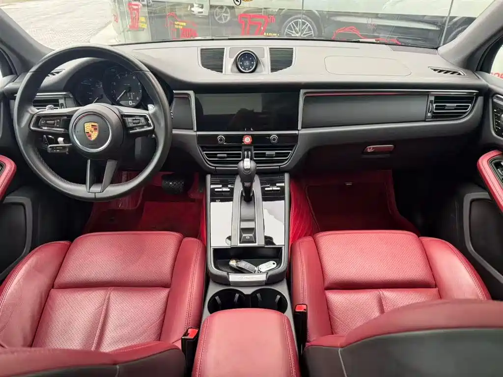 Porsche Macan 2023 Macan 2.0T фото 11