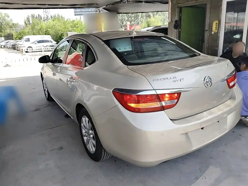 Buick Excelle 2013 GT 1.6L Automatic Fashion Edition фото 5