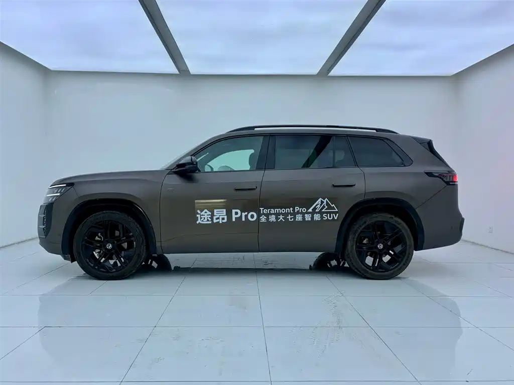 Volkswagen Teramont 2025 Teramont Pro 450TSI 4WD Summit Edition фото 3