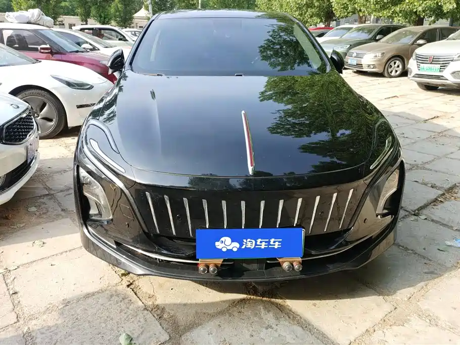 Hongqi E-QM5 2023 620km PLUS фото 2