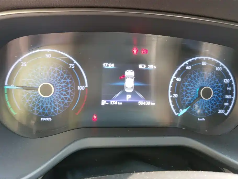 Hongqi E-QM5 2023 620km PLUS фото 14