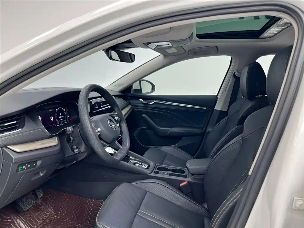 Škoda Octavia 2022 PRO TSI280 Luxury Edition фото 23