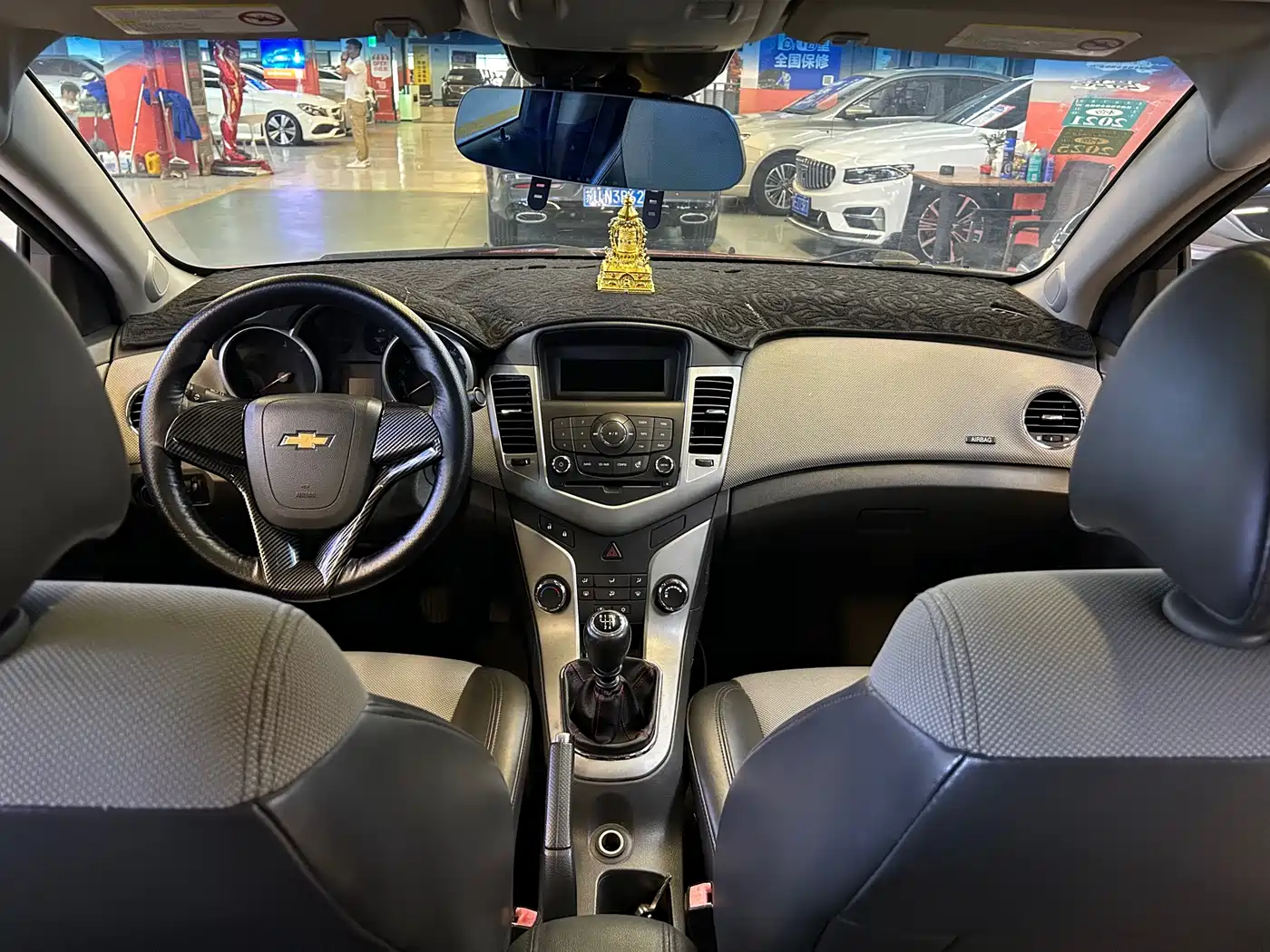 Chevrolet Cruze 2012 1.6L SE MT фото 9