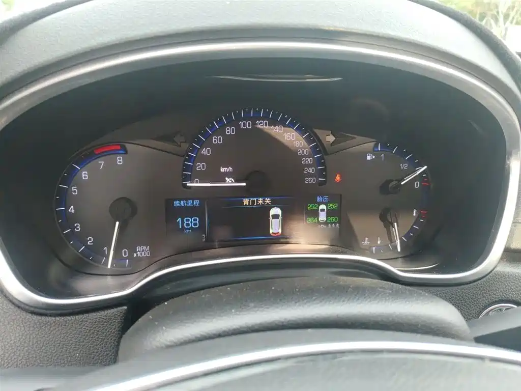 Cadillac SRX 2014 3.0L Elite Model фото 4