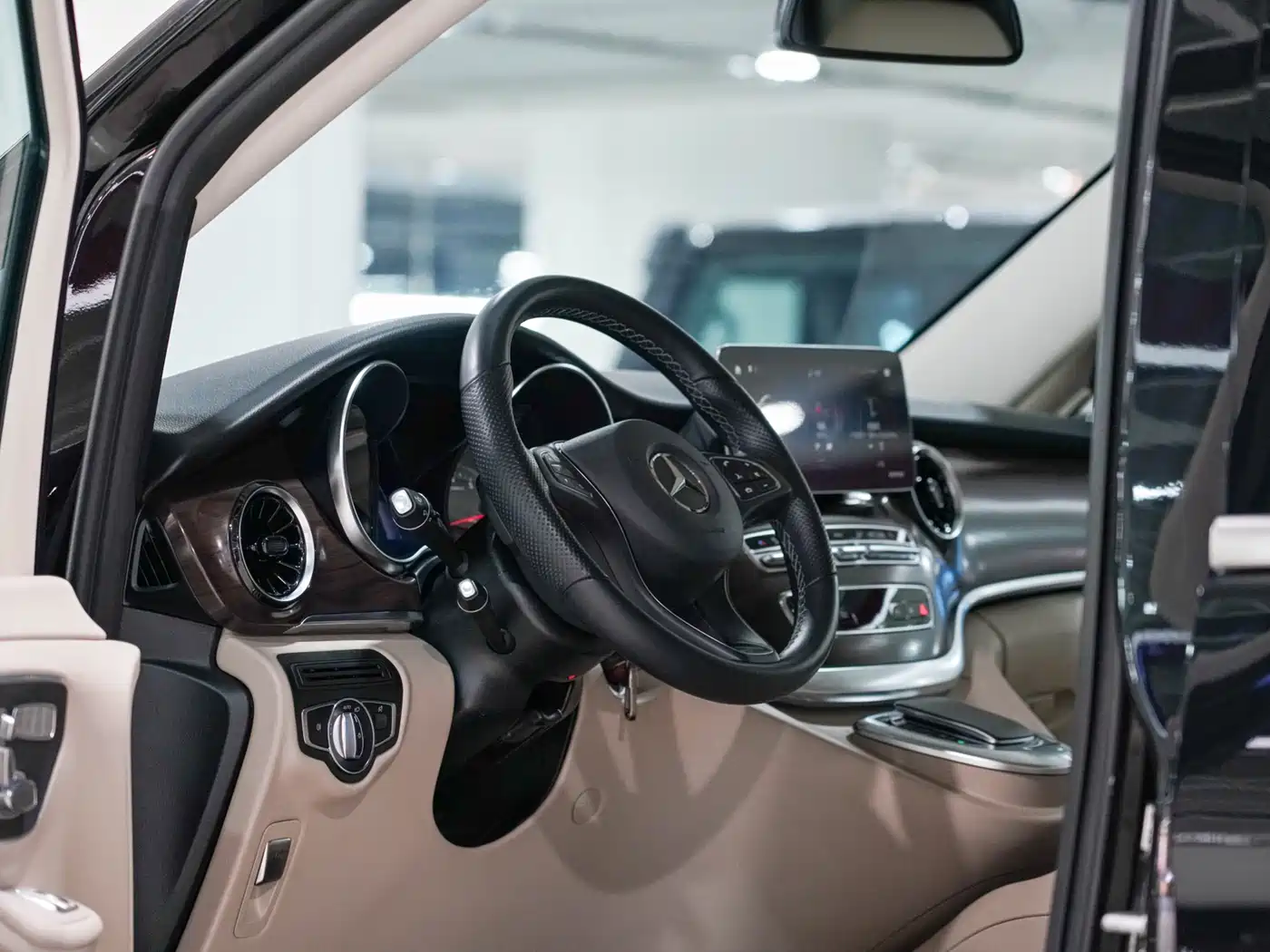 Mercedes-Benz V-Class 2022 V 260 Pilot Edition фото 9