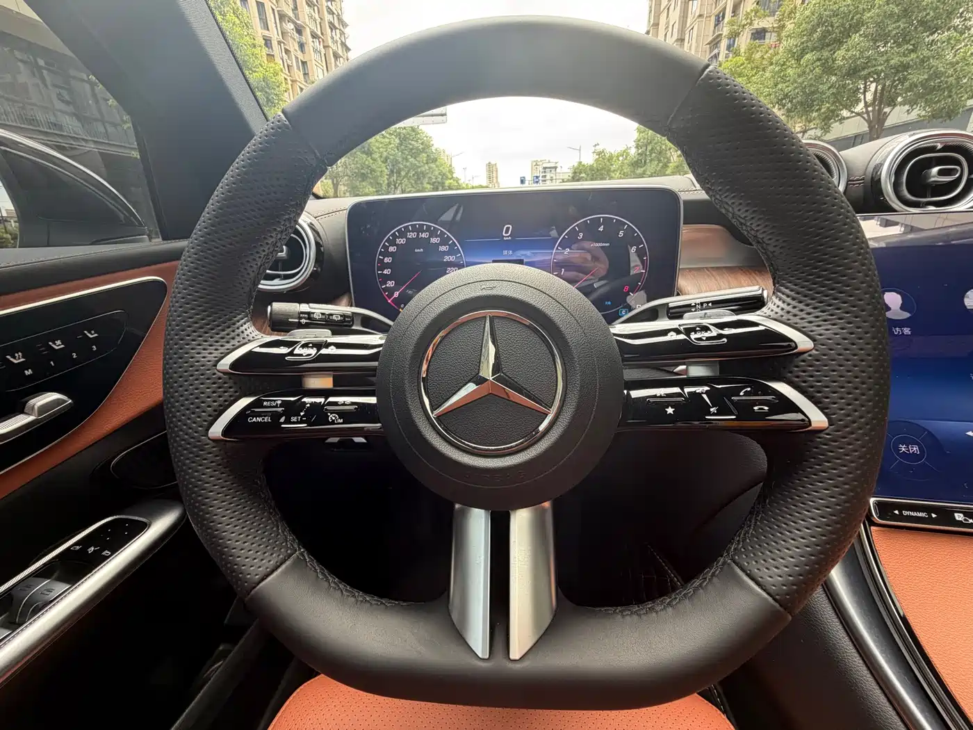 Mercedes-Benz GLC 2025 2025 GLC 300 L 4MATIC Dynamic 5-seater