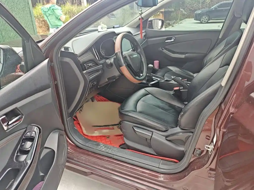 Venucia T70 2018 2018 1.6L Manual Smart Fun Edition