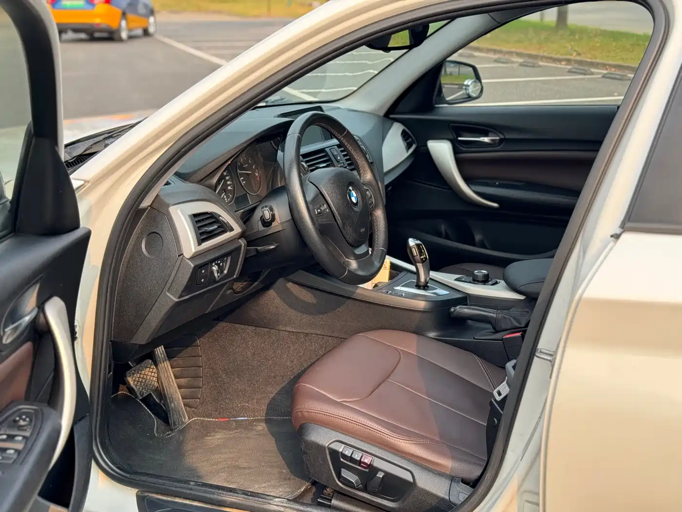 BMW 1 Series (Import) 2013 Facelift 118i Leading Model фото 10