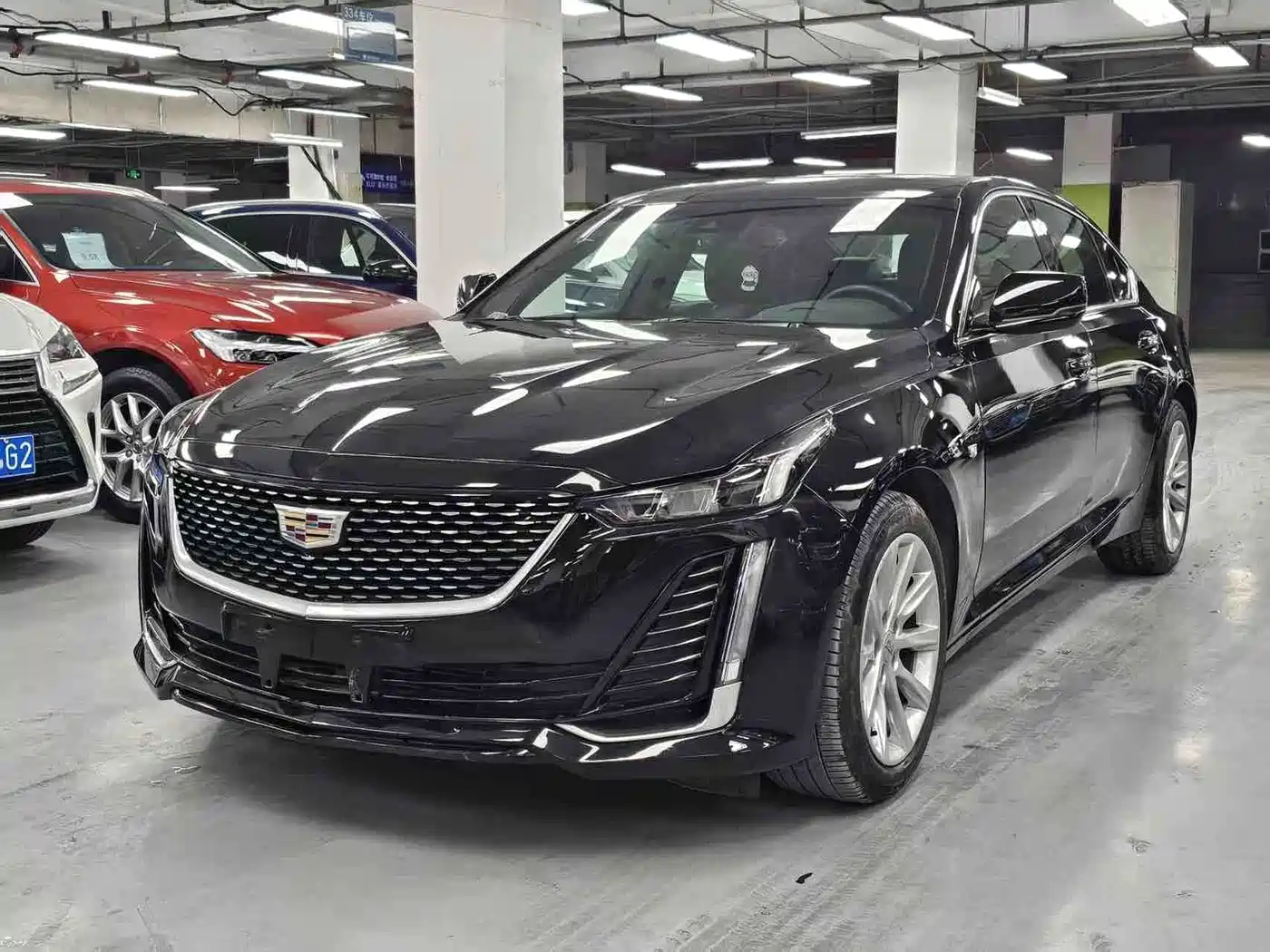 Фото 1 - Cadillac CT5