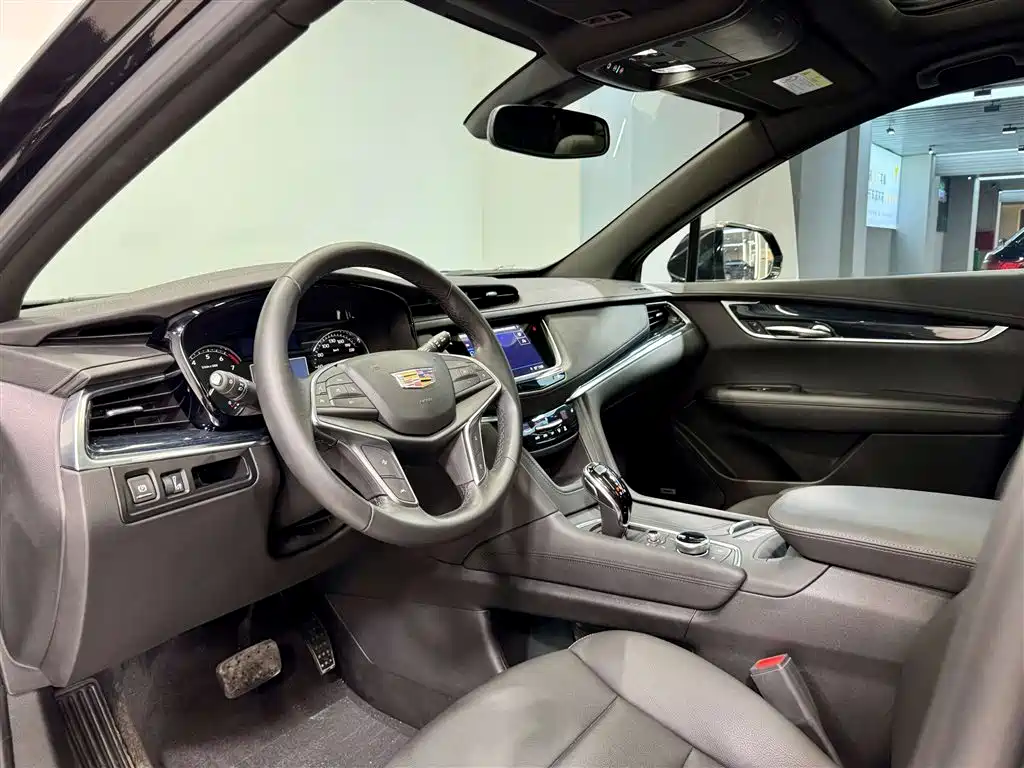 Cadillac XT5 2024 2.0T FWD Fashion Edition фото 25