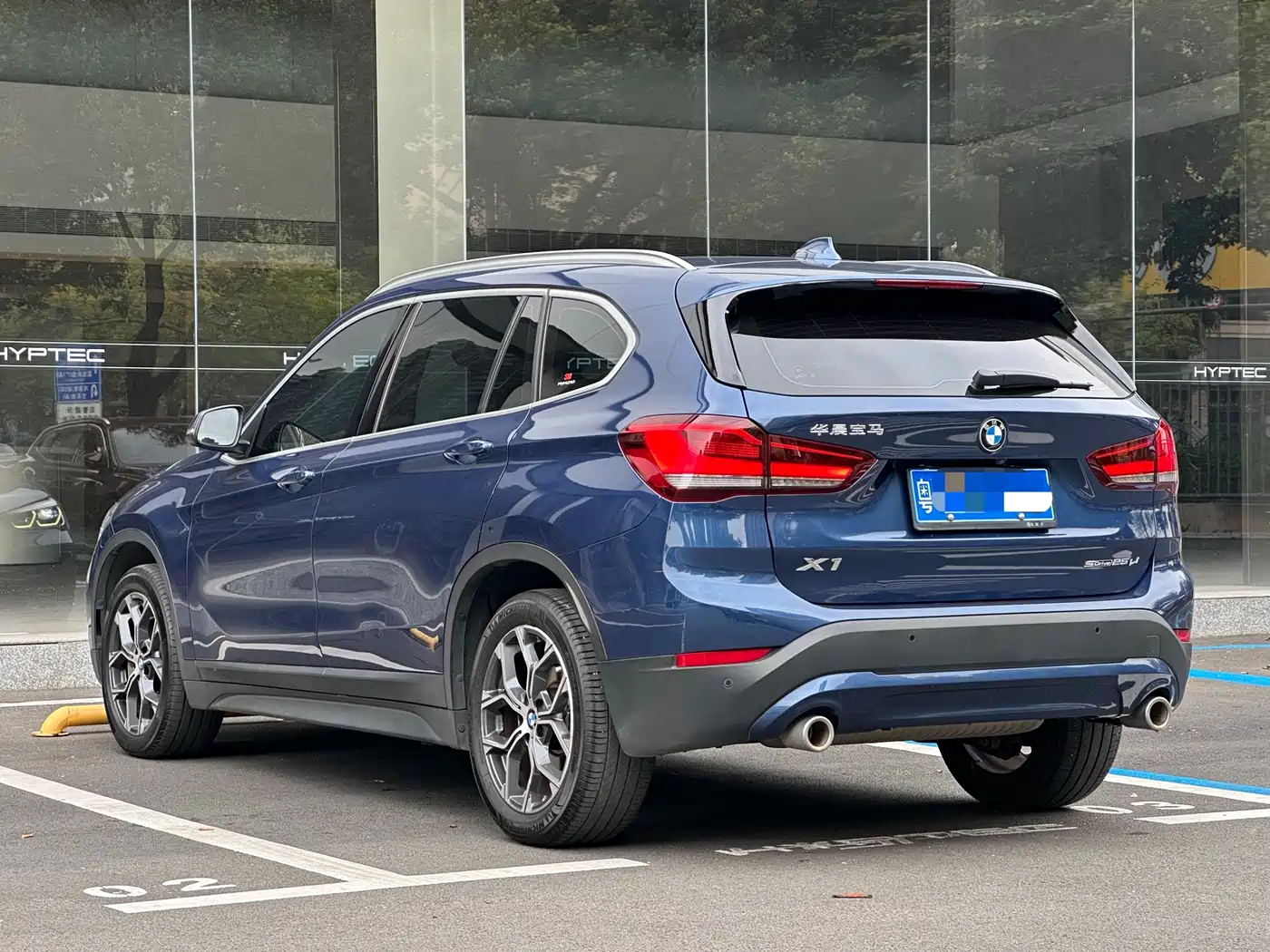 BMW X1 2021 sDrive25Li Leading фото 5