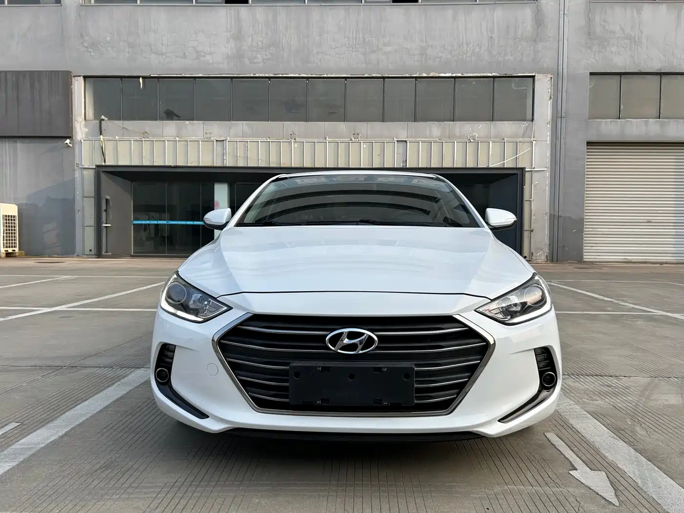 Hyundai Elantra 2016 Model 1.6L Automatic Smart Elite фото 3