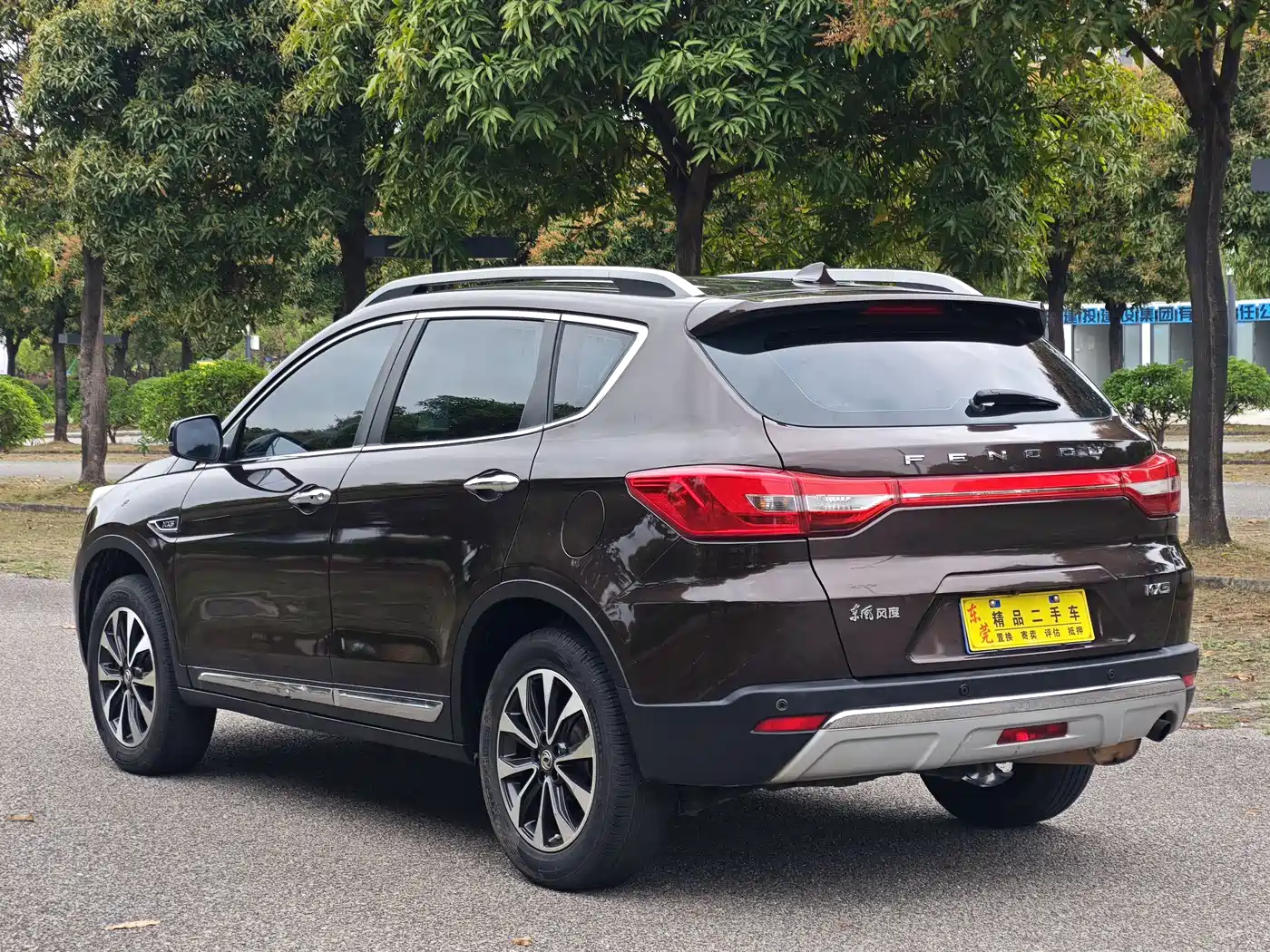 Dongfeng Fengdu MX5 2018 2016 1.4T Manual Luxury Edition