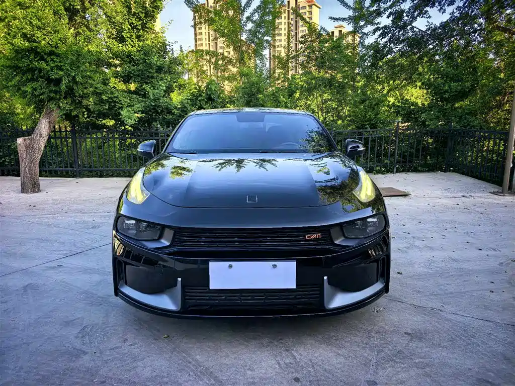 Lynk & Co 03 2020 1.5TD DCT Power Edition фото 2