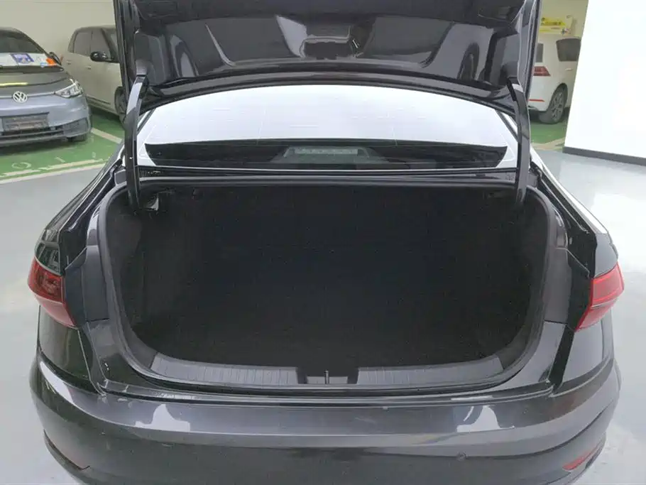 Volkswagen Sagitar 2022 280TSI DSG Soaring Edition фото 4