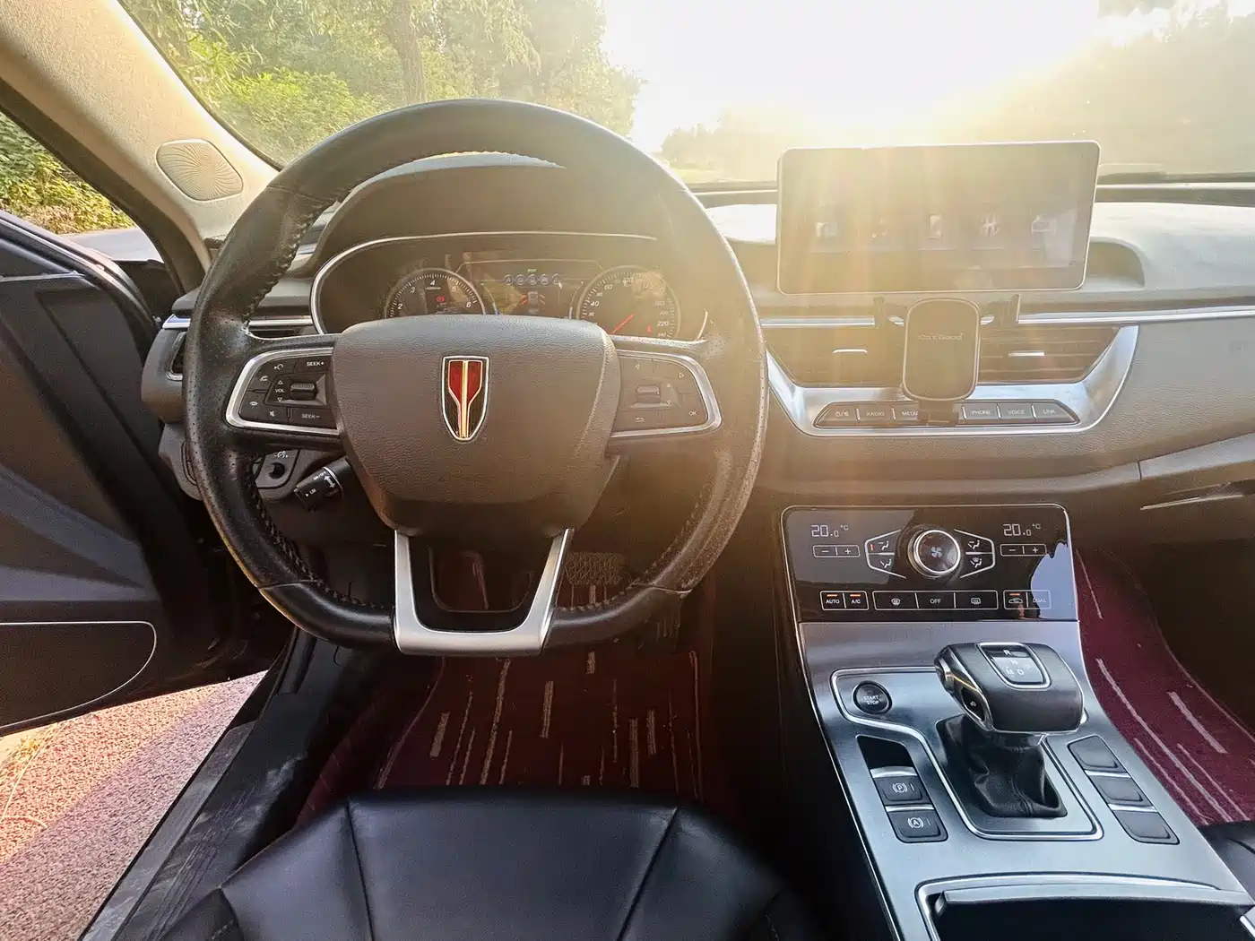 Hongqi H5 2020 1.8T Automatic Smart Connection Qi Rhythm Edition фото 8