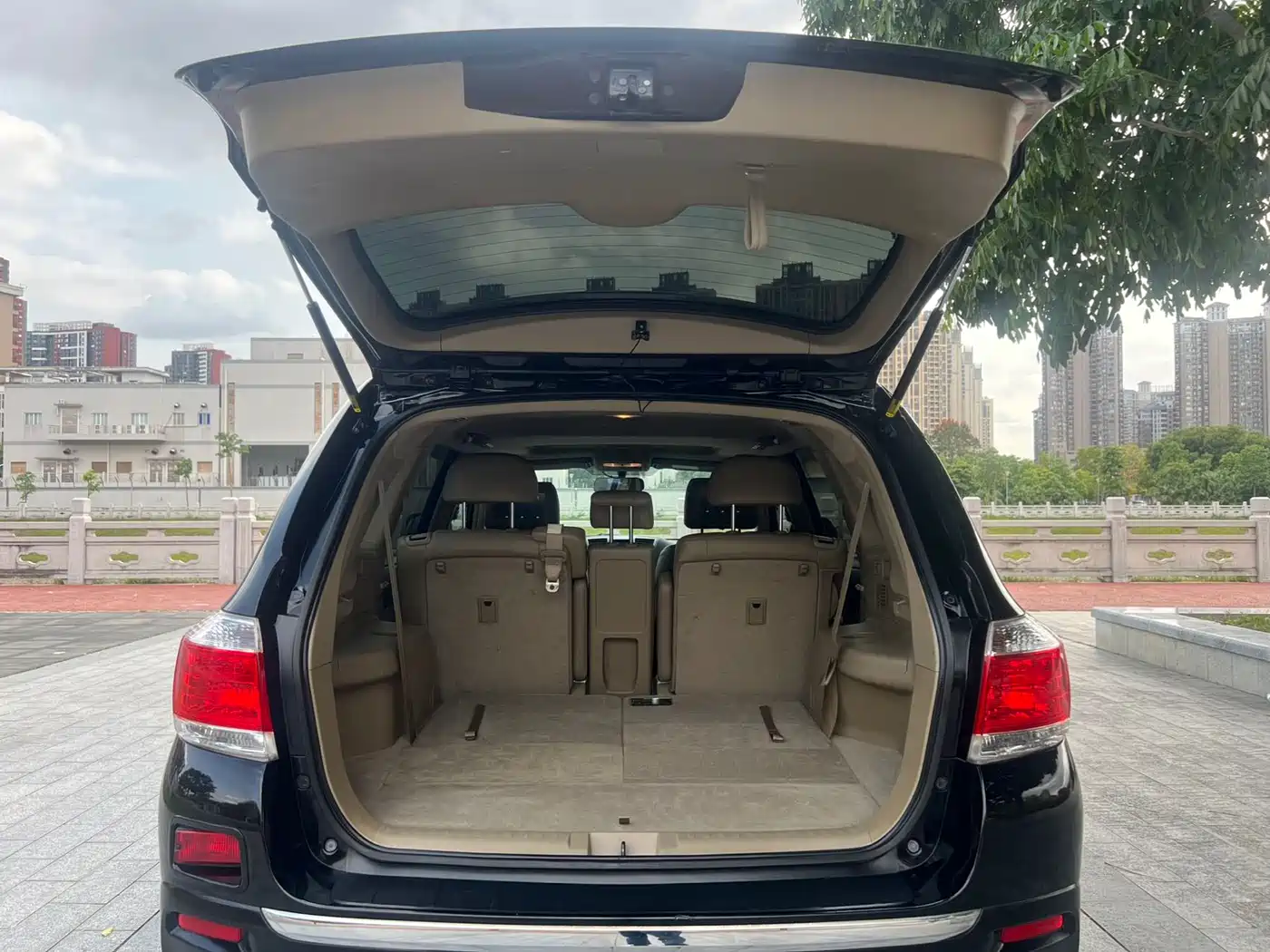 Toyota Highlander 2012 2.7L 2WD 7-Seater Luxury Edition фото 18