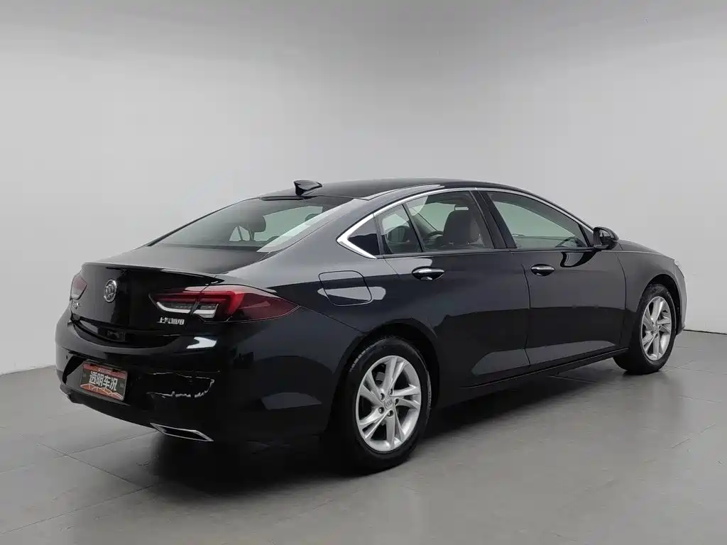 Фото 2 - Buick Regal