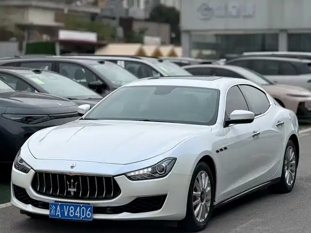 MASERATI GHIBLI