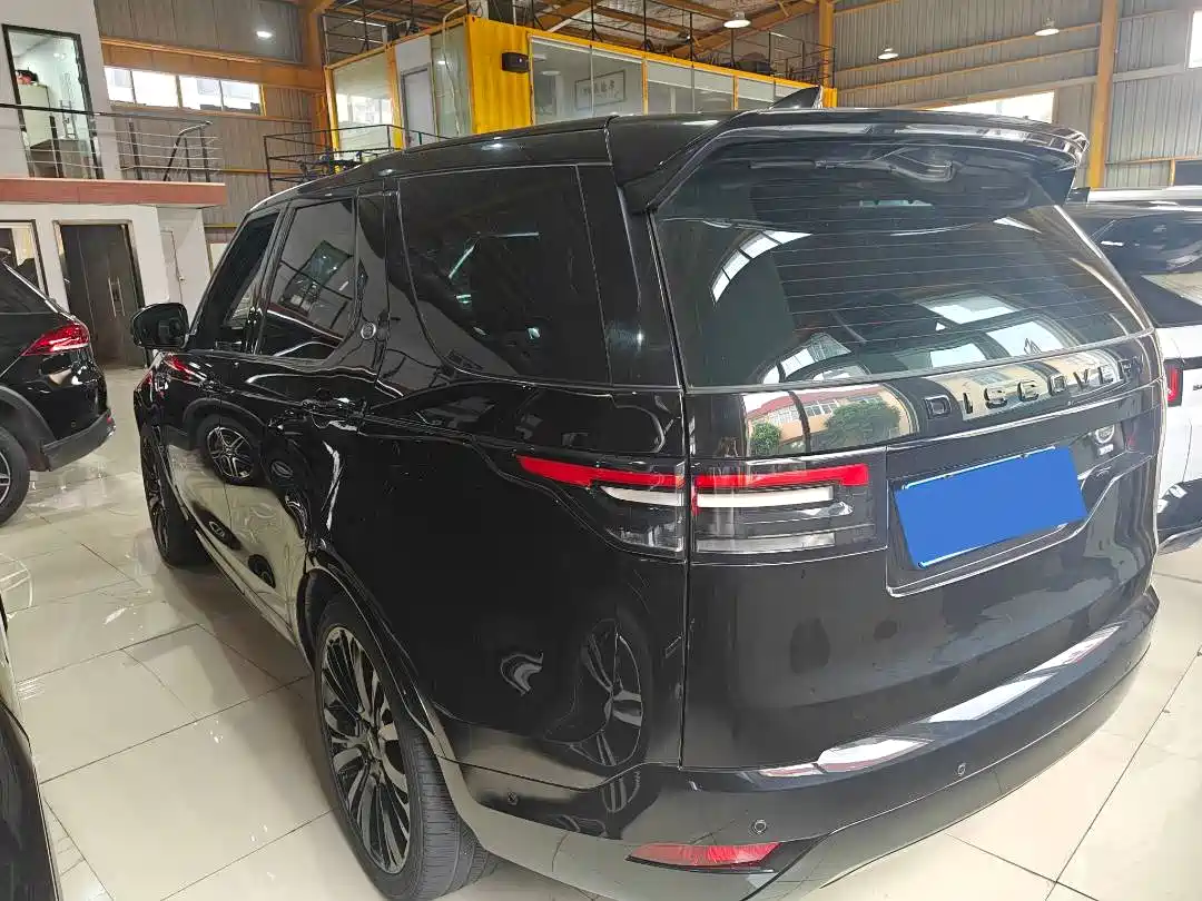 Land Rover Discovery 2017 3.0 SC V6 SE фото 5