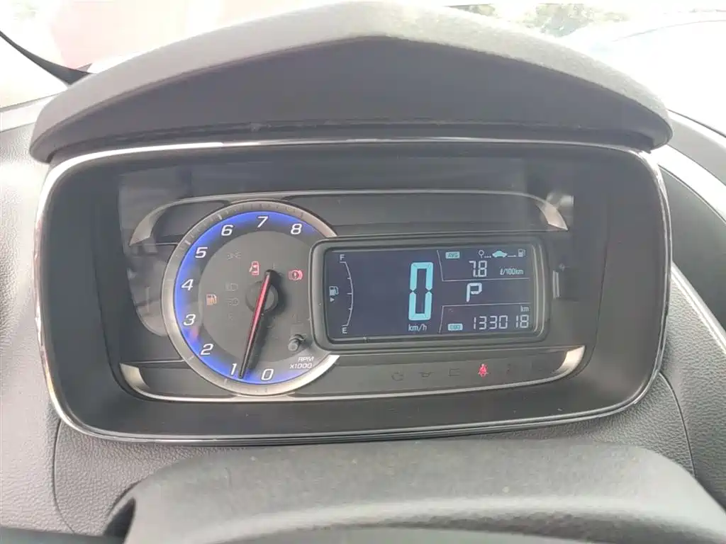 Chevrolet Trax 2014 1.4T Automatic 2WD Comfort фото 12