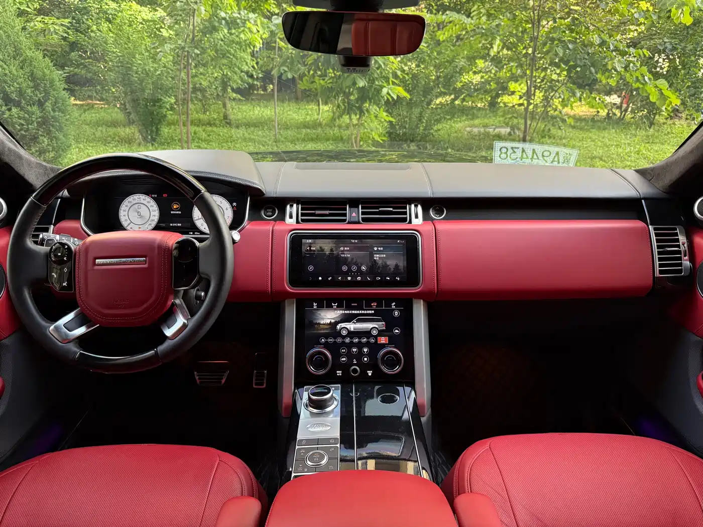 Land Rover Range Rover 2022 3.0 L6 400PS Prestige Genesis Extended Edition фото 14
