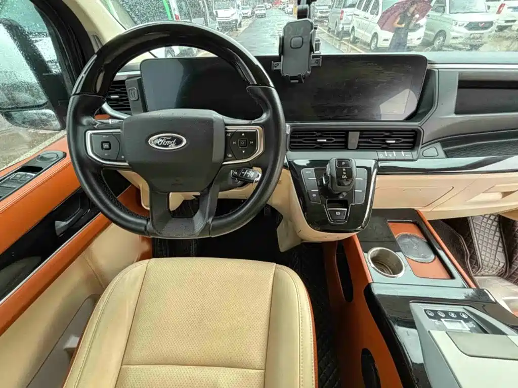 Ford Transit 2023 2023 Model 2.0T Diesel Automatic Business Travel Mid-Axis Mid-Roof 7/8/9 Seater