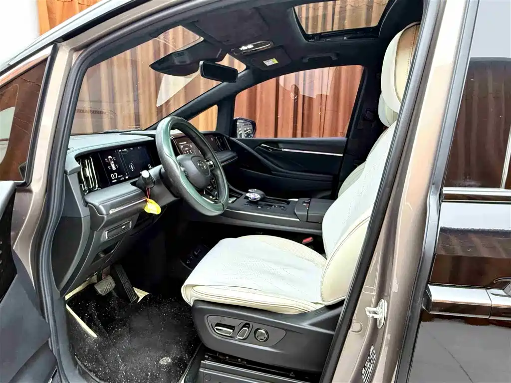 GAC Trumpchi Trumpchi M8 2023 Model Master Series 400T Flagship Edition фото 7