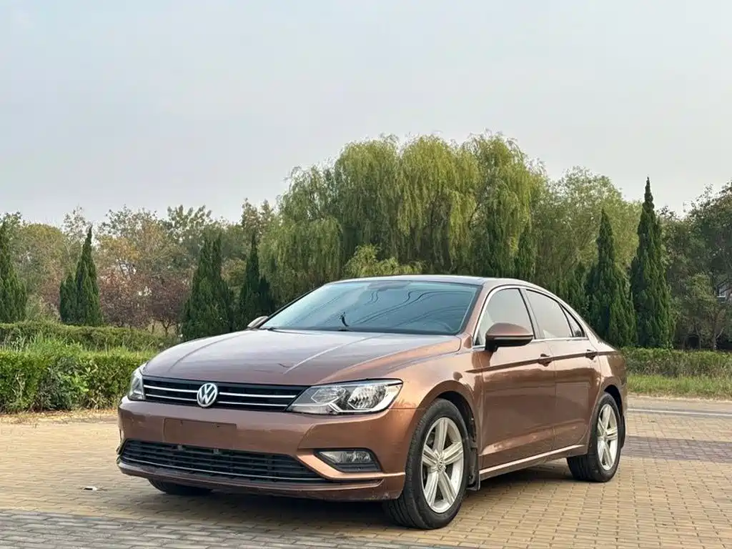 Volkswagen Lamando 2016 2015 330TSI DSG Comfort