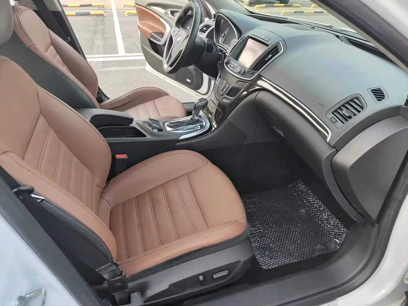 Buick Regal 2014 GS 2.0T Passion Sport Edition фото 9