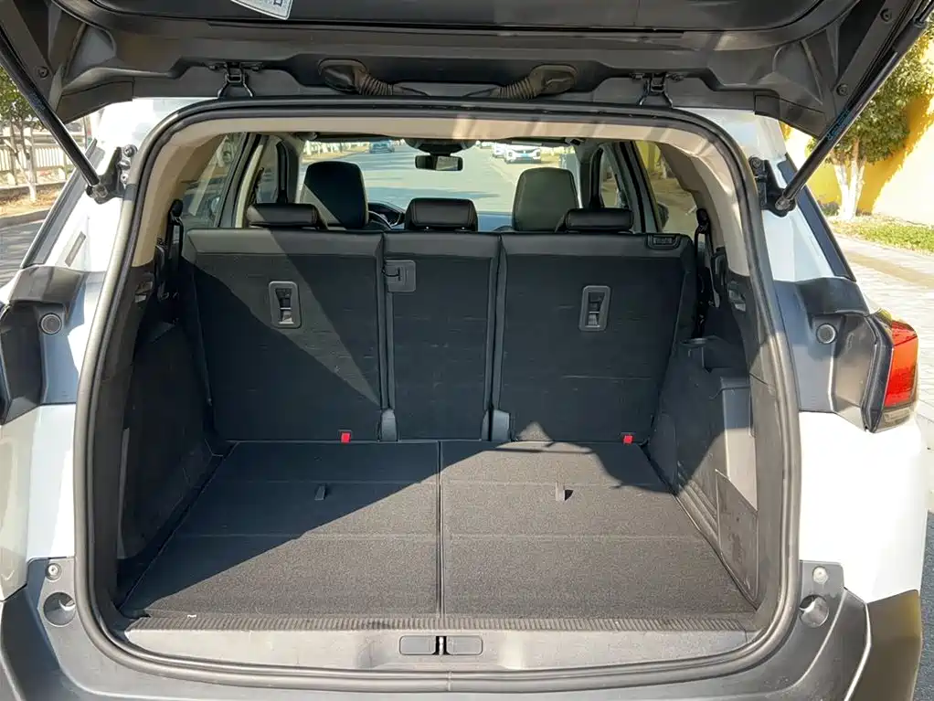 Peugeot 5008 2019 380THP 5-seat Elite Edition фото 10
