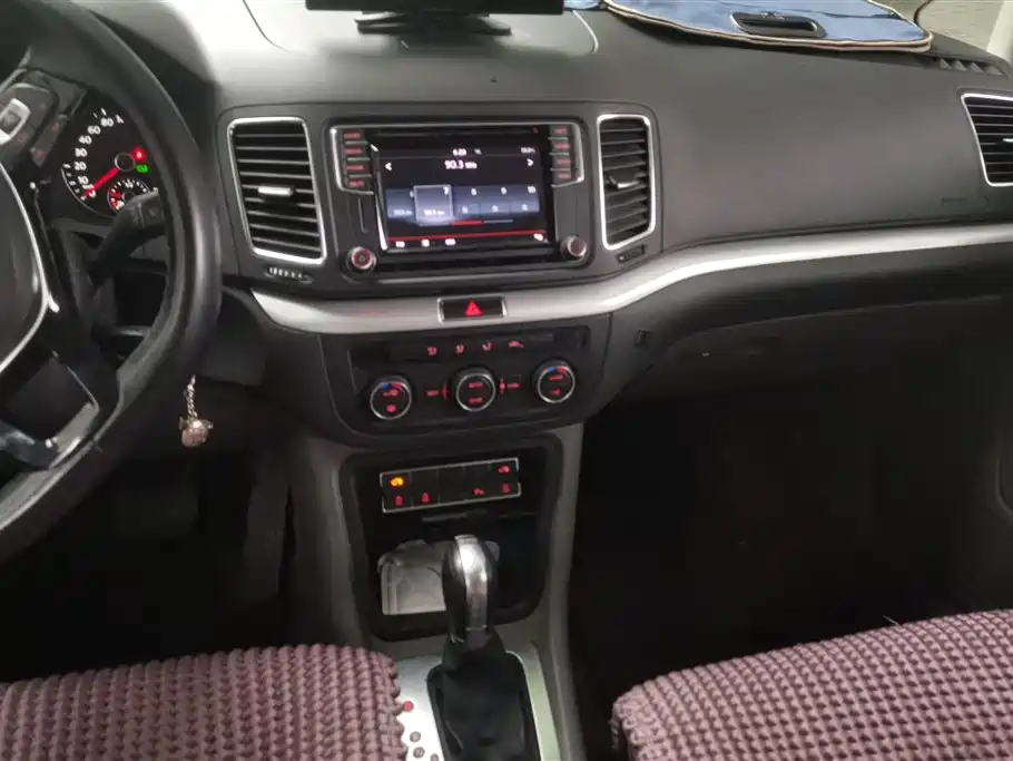 Volkswagen Sharan 2016 380TSI Comfort 7-seater фото 13