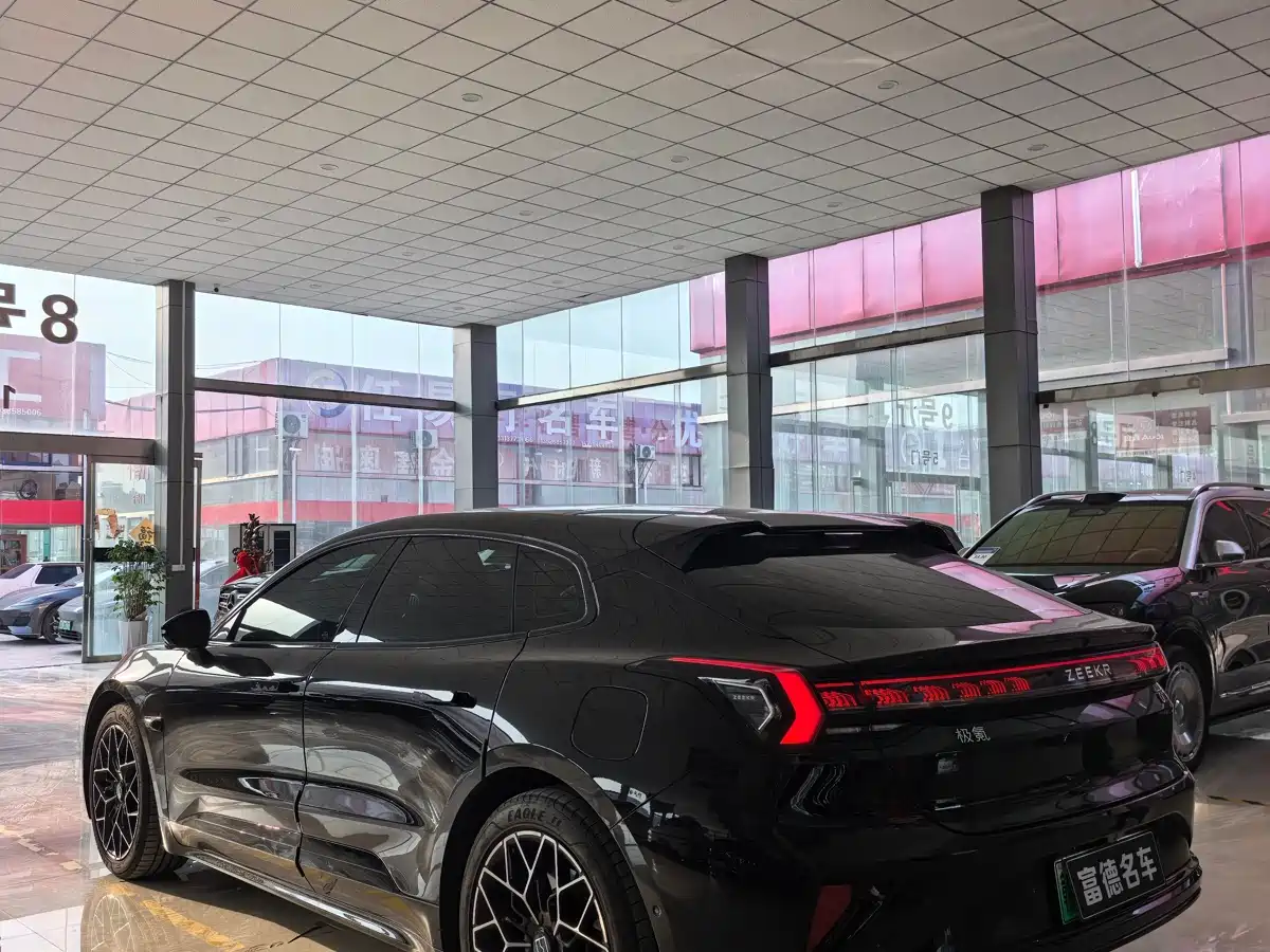 ZEEKR EXTREME KRYPTON 001