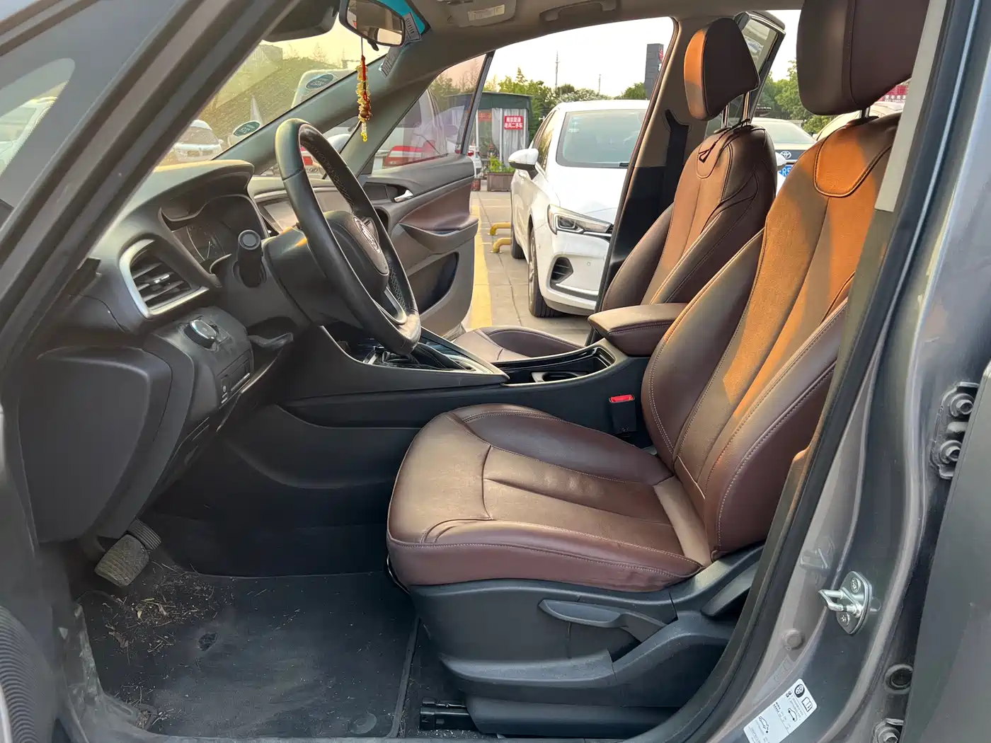 Buick GL6 2018 18T 6-Seater Luxury фото 4