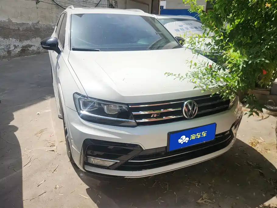 Volkswagen Tiguan L 2017 330TSI Automatic 2WD Luxury Edition фото 2