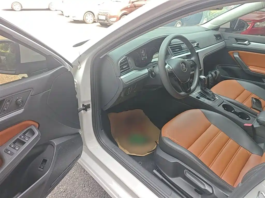 Volkswagen Lamando 2021 230TSI DSG Fashion Edition фото 16