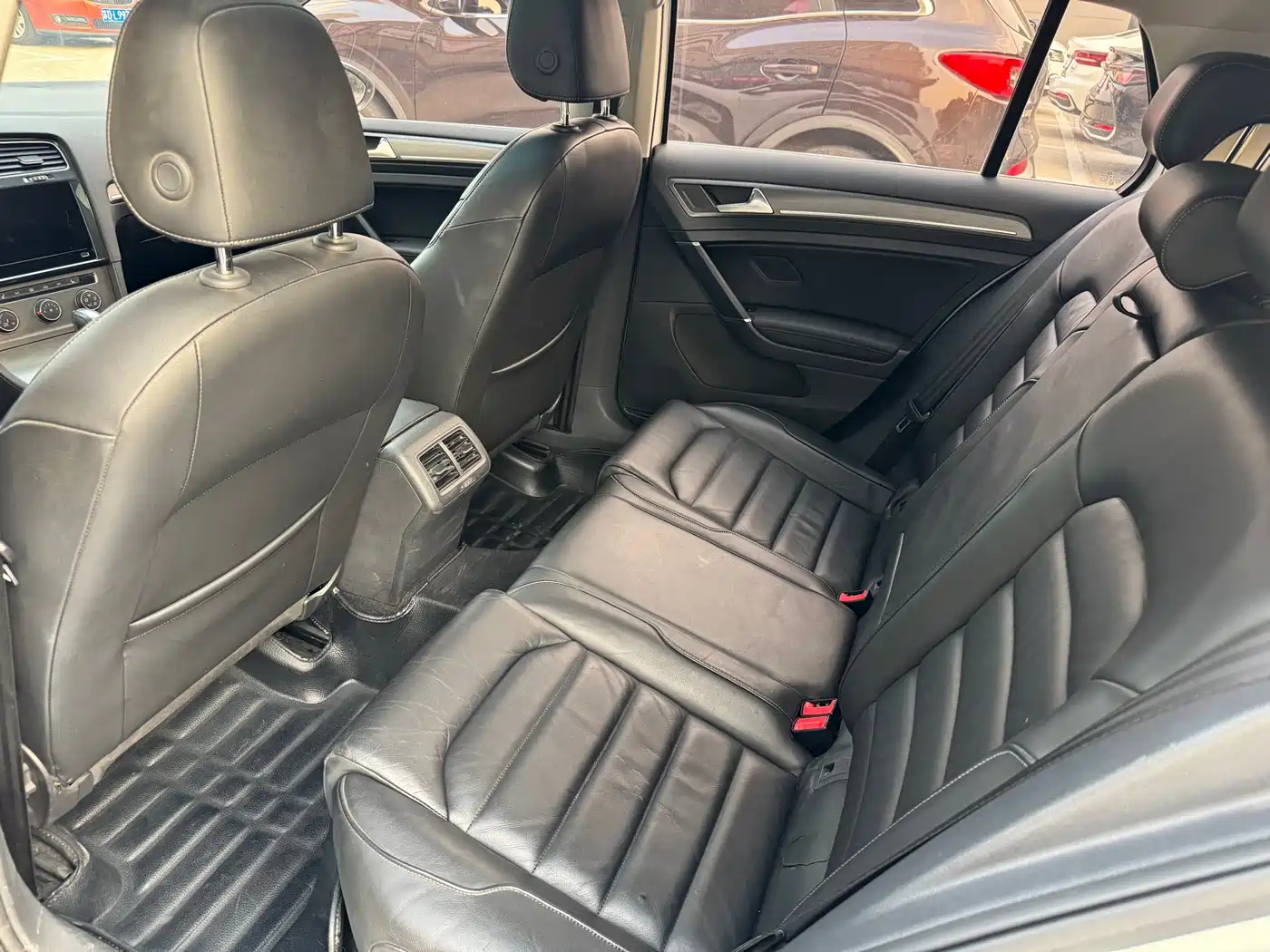 Volkswagen Golf 2014 1.4TSI Automatic Luxury фото 8