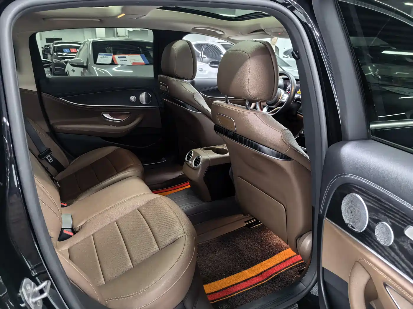 Mercedes-Benz E-Class 2020 E 300 L Sport Fashion Model фото 13